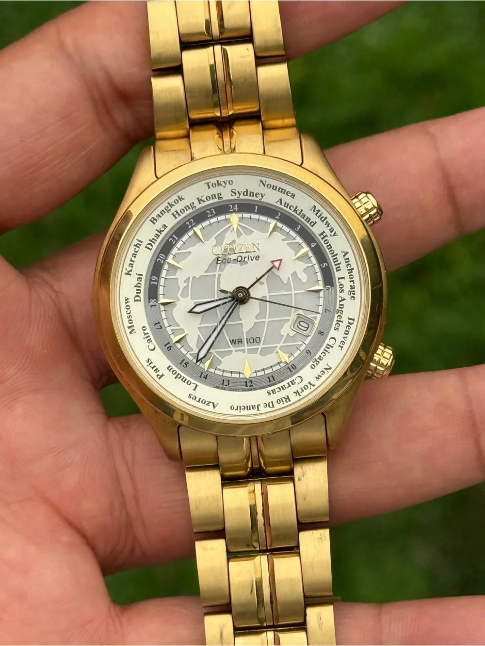 Citizen Gold-Tone Calibre 6000 World Time Dial Watch with White Face men’s watch